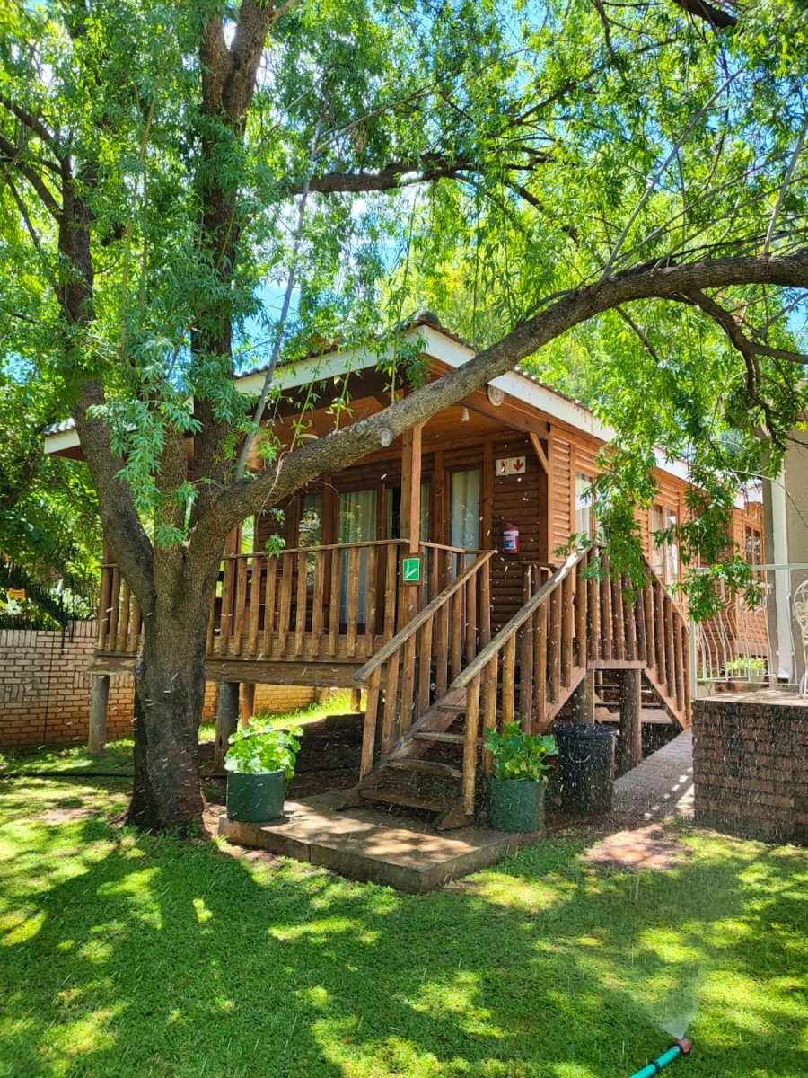 10 Bedroom Property for Sale in Warrenton Northern Cape